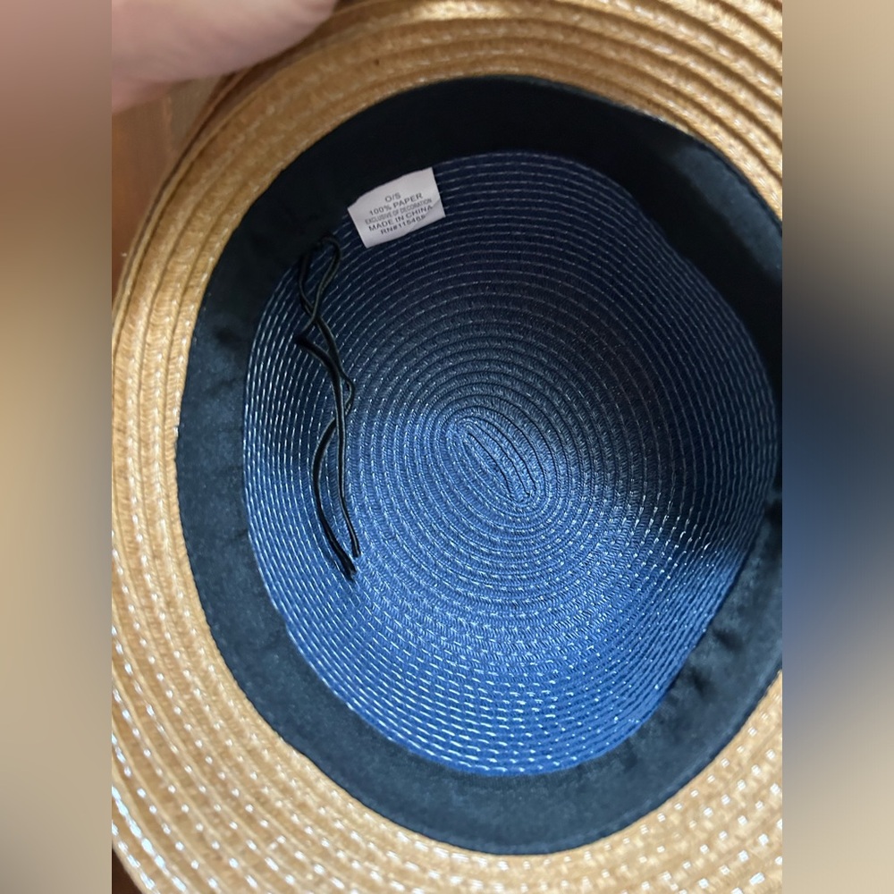 Pretty pre-loved Paper hat, lightweight and perfect for summer! - Picture 5 of 6
